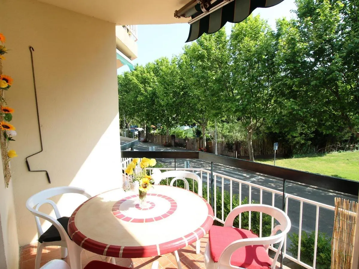 Europa 15 - Apartamento Centrico En Llanca Con Dos Dormitorios. - Es-228-72